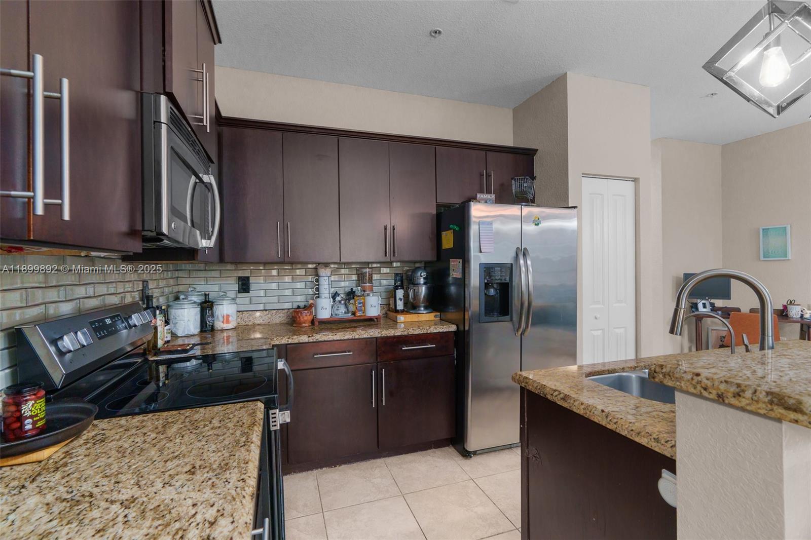 CYPRESS GROVE - Residential