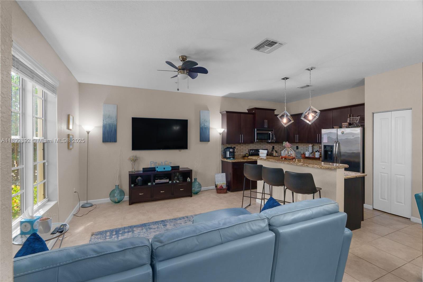 278 SW 7th Ct
