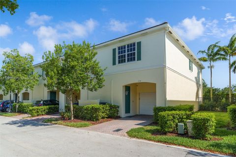 Photo of 278 SW 7th Ct, Pompano Beach, FL 33060 (MLS # A11899892)