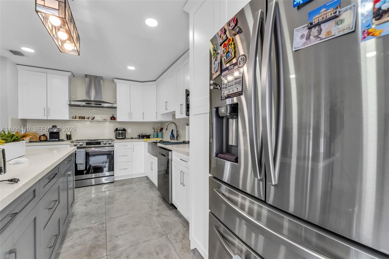 LAKES OF ACADIA UNIT 5, T - Residential