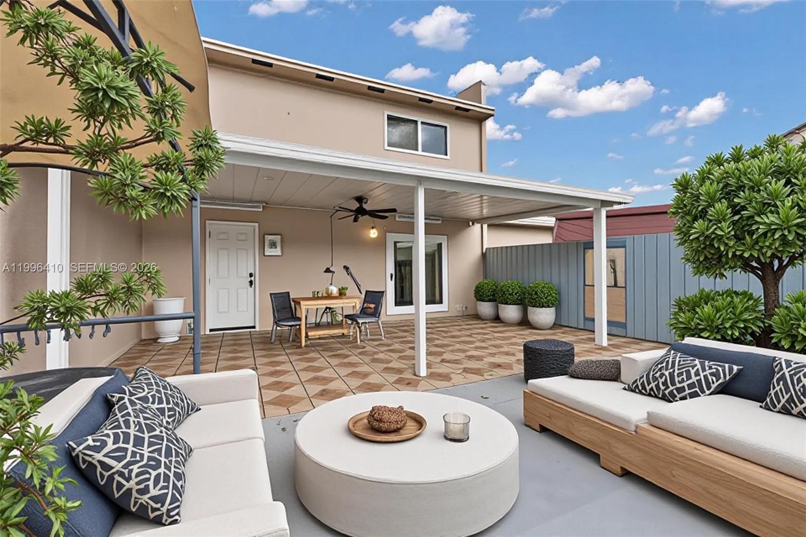 LAKES OF ACADIA UNIT 5, T - Residential