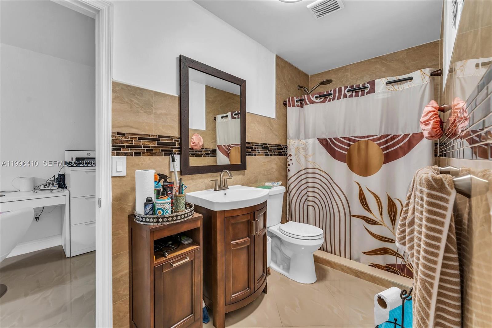 LAKES OF ACADIA UNIT 5, T - Residential