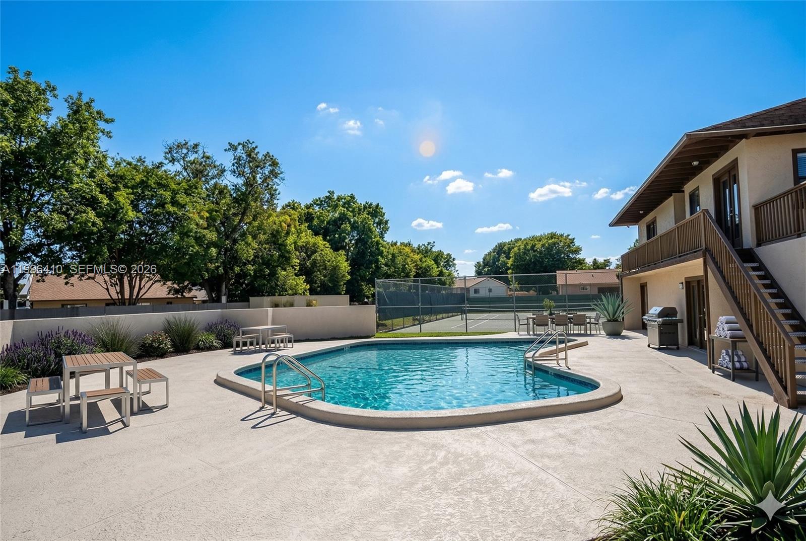 LAKES OF ACADIA UNIT 5, T - Residential