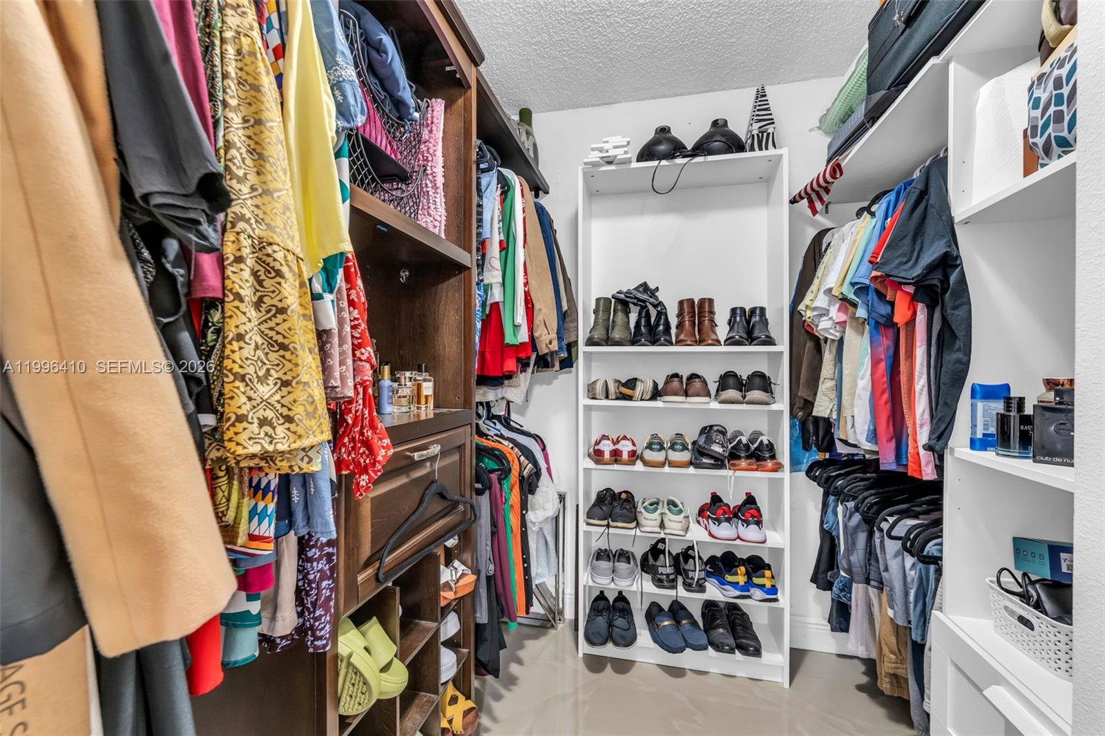 LAKES OF ACADIA UNIT 5, T - Residential