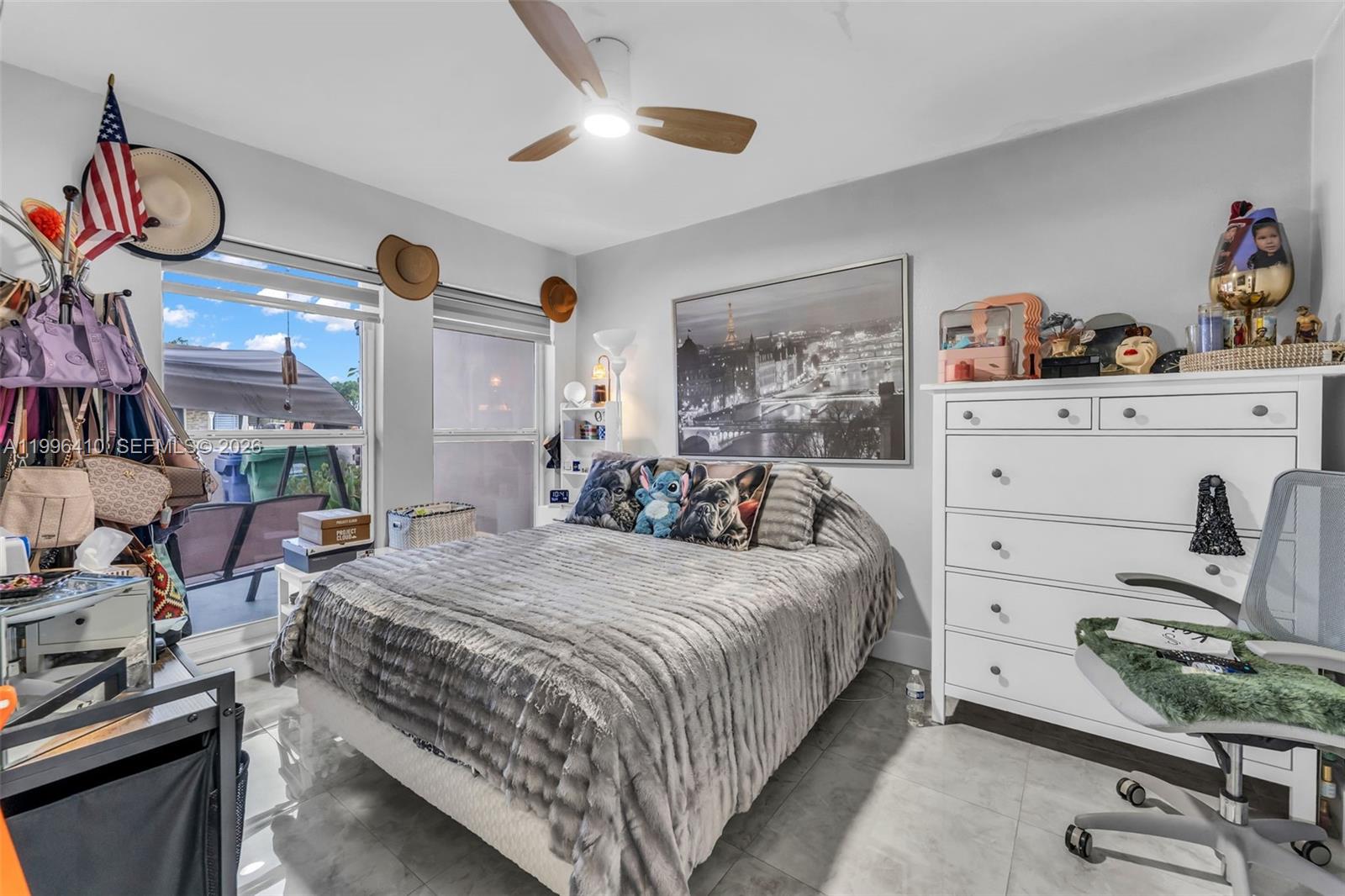 LAKES OF ACADIA UNIT 5, T - Residential