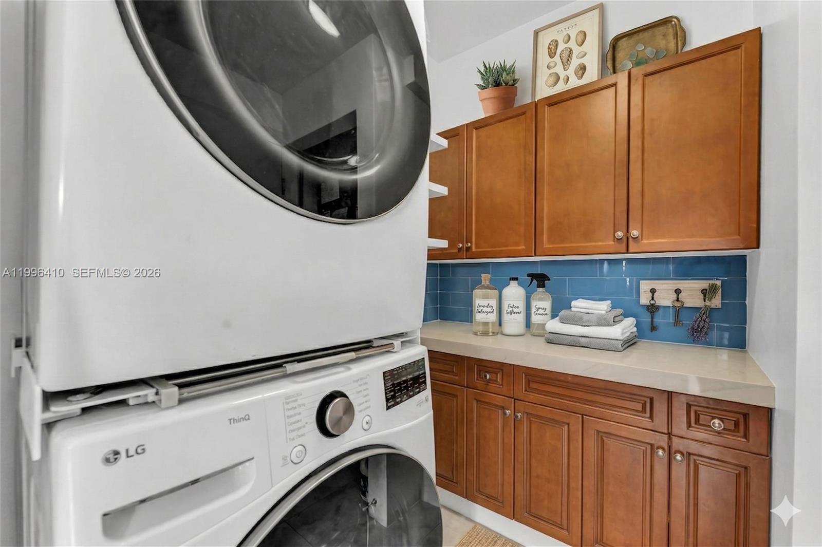 LAKES OF ACADIA UNIT 5, T - Residential