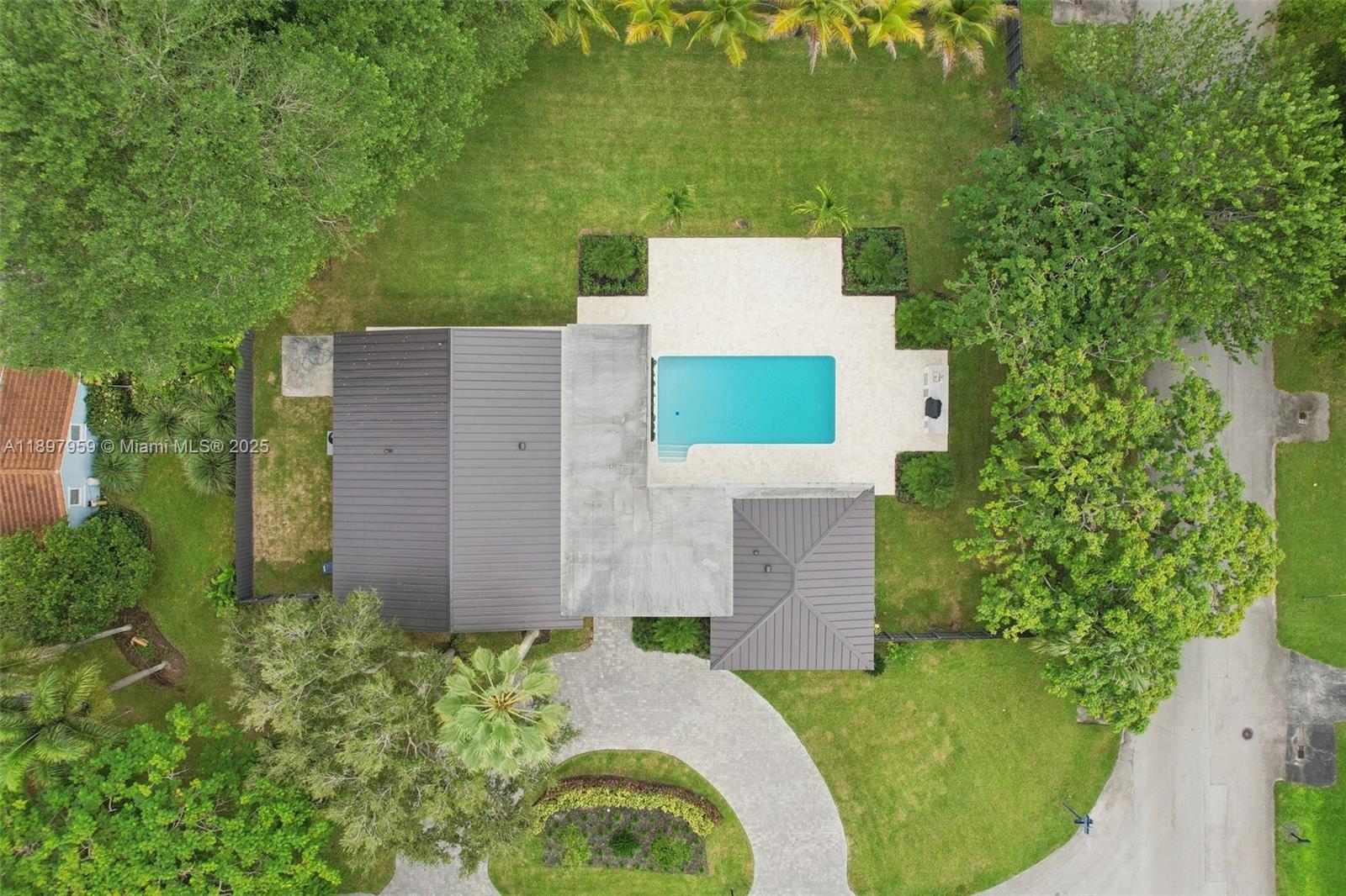 AVOCADO ACRES 1ST ADDN - Residential