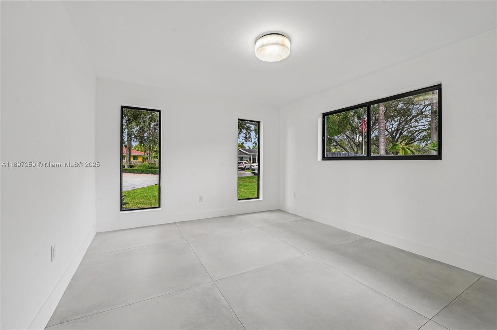 AVOCADO ACRES 1ST ADDN - Residential