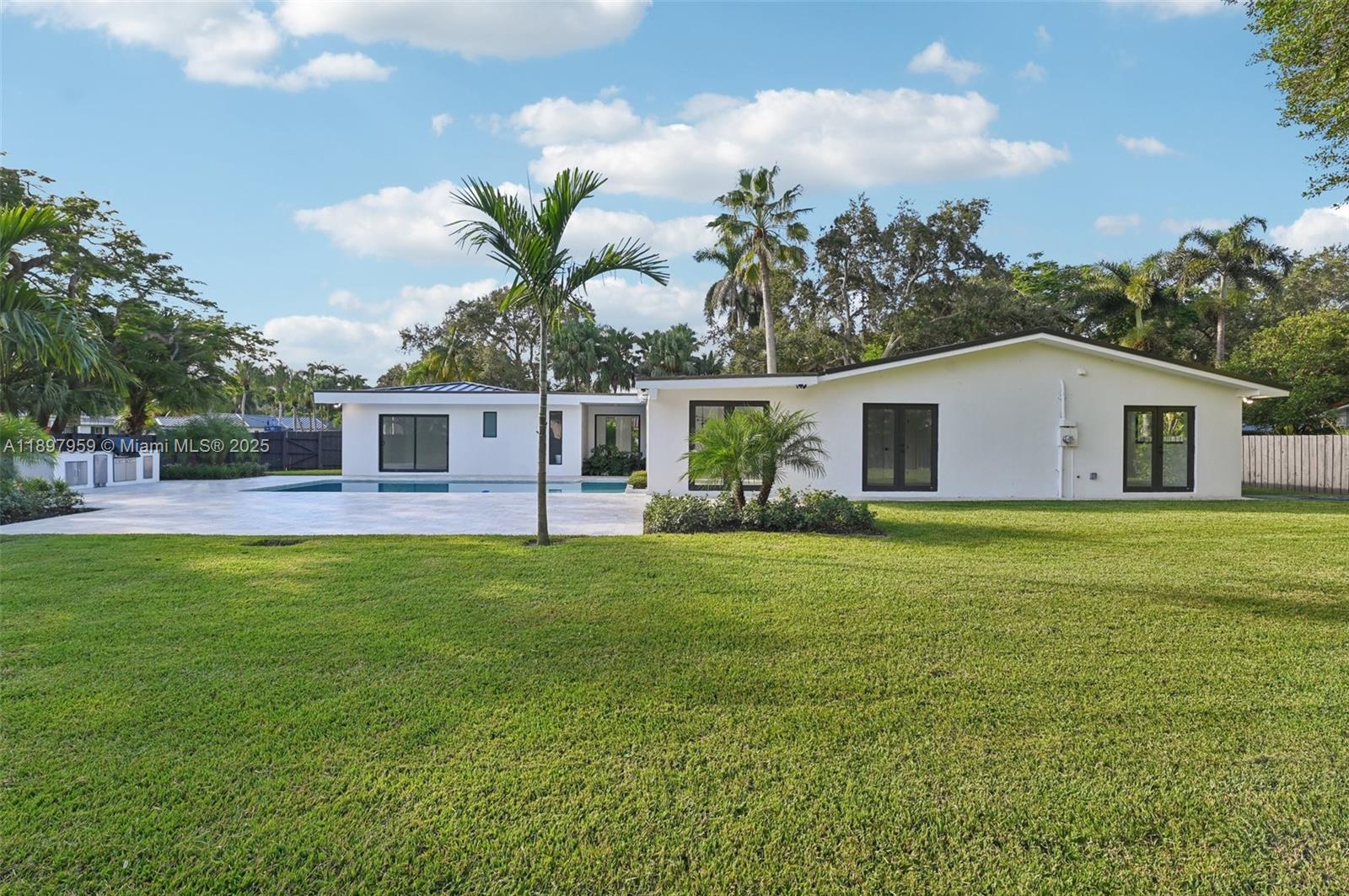 AVOCADO ACRES 1ST ADDN - Residential