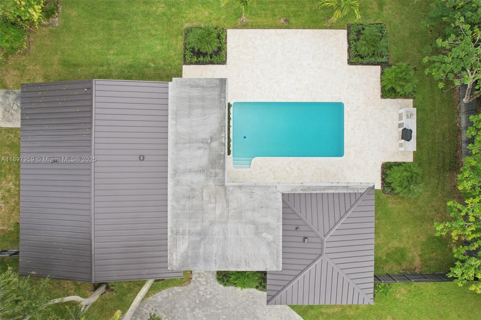 AVOCADO ACRES 1ST ADDN - Residential