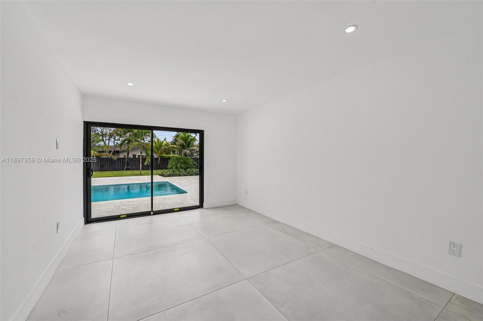 AVOCADO ACRES 1ST ADDN - Residential