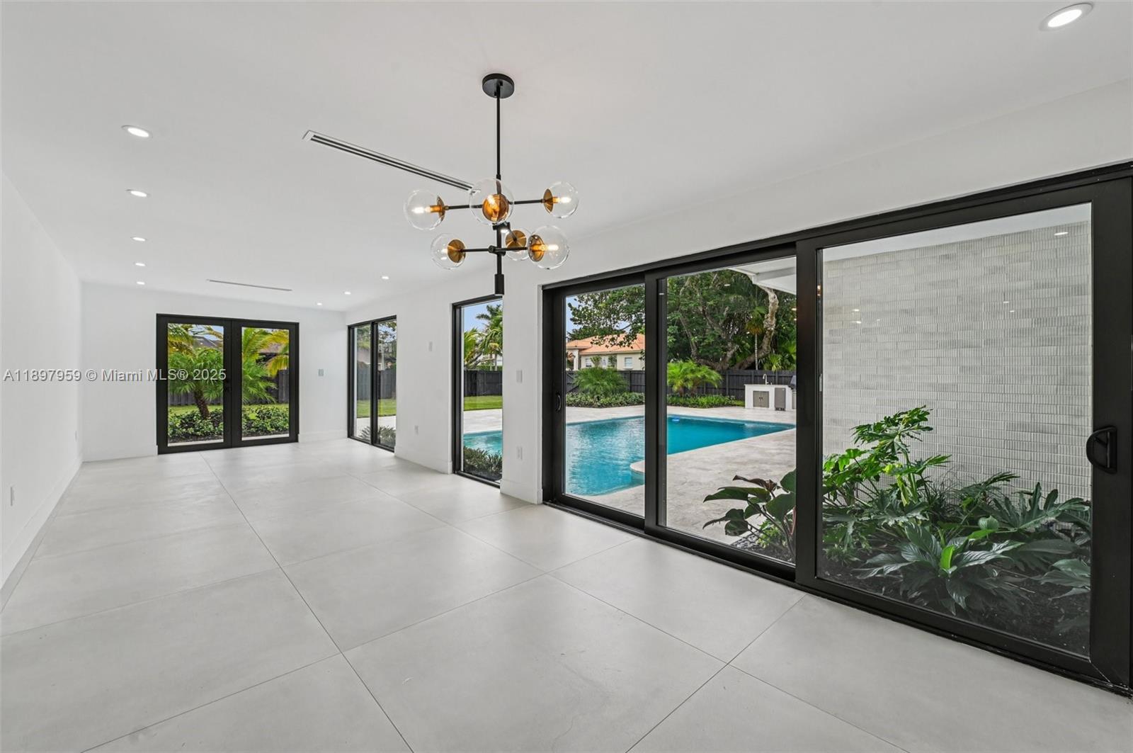 AVOCADO ACRES 1ST ADDN - Residential