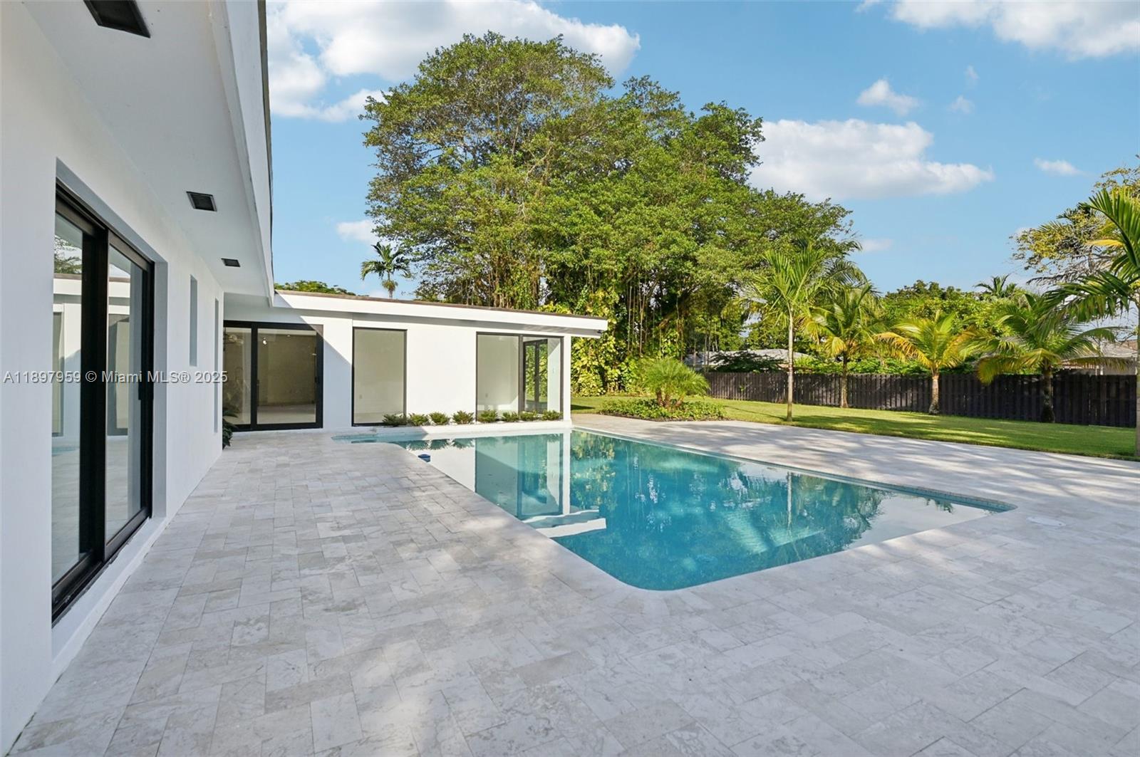 AVOCADO ACRES 1ST ADDN - Residential