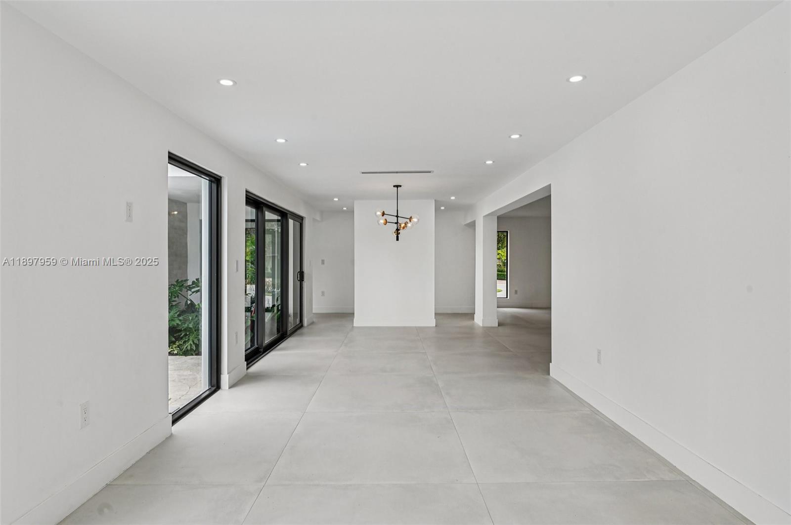 AVOCADO ACRES 1ST ADDN - Residential