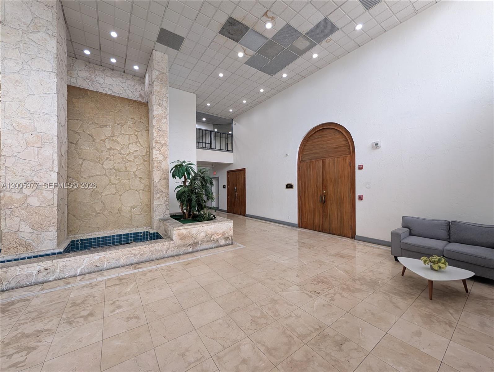 SAILBOAT CAY CONDO - Residential