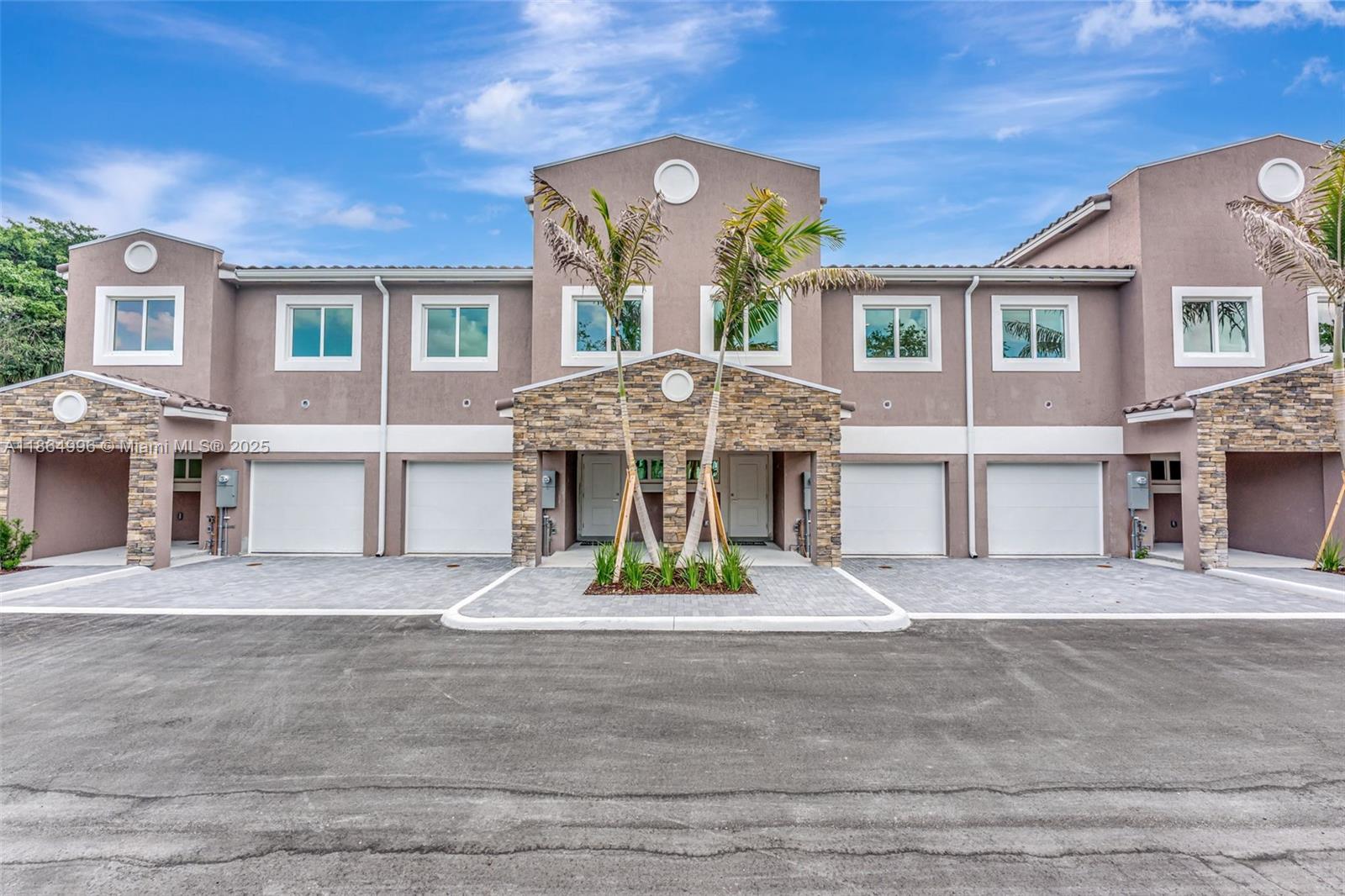 CORAL SPRINGS UNIVERSITY - Residential Lease