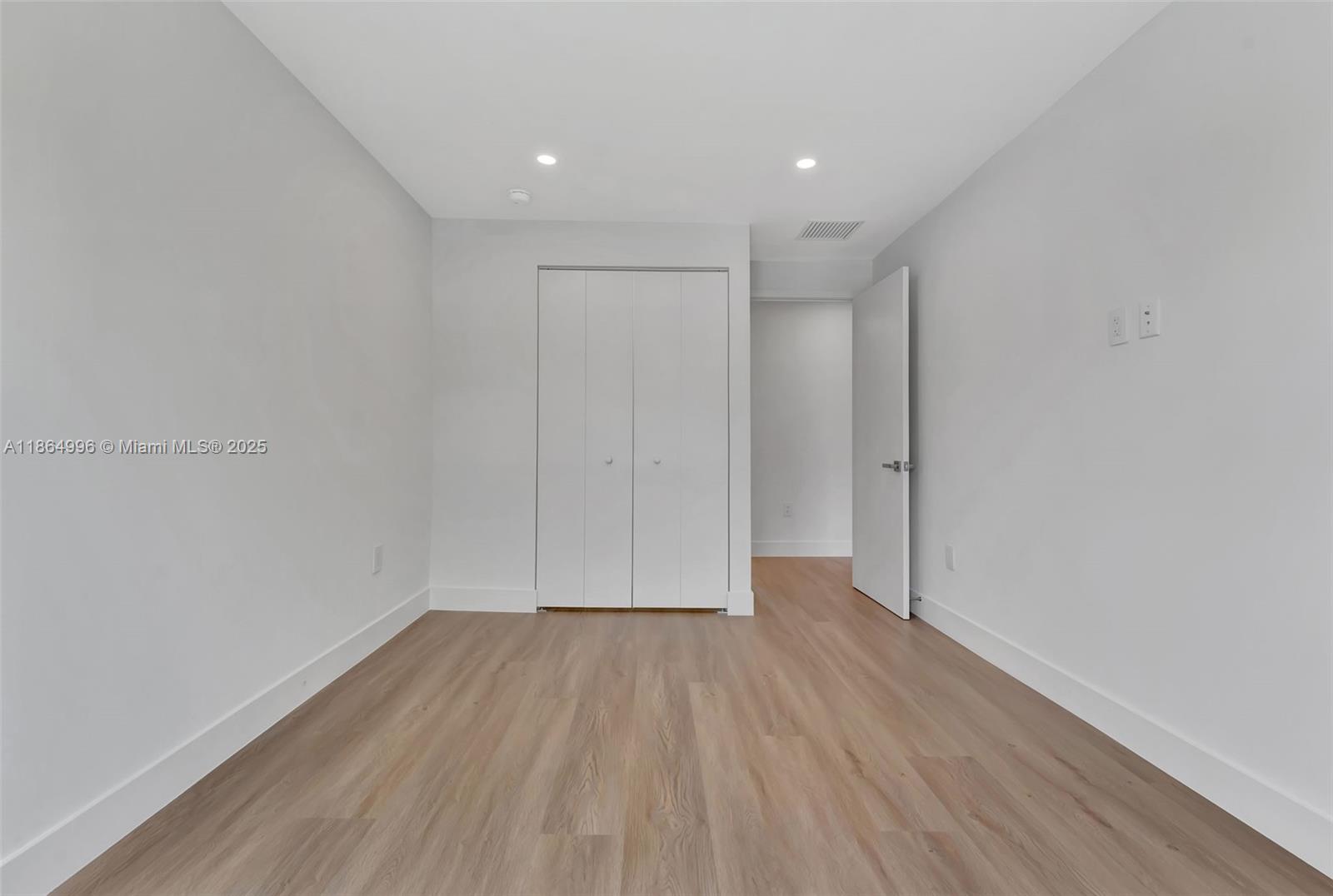 CORAL SPRINGS UNIVERSITY - Residential Lease