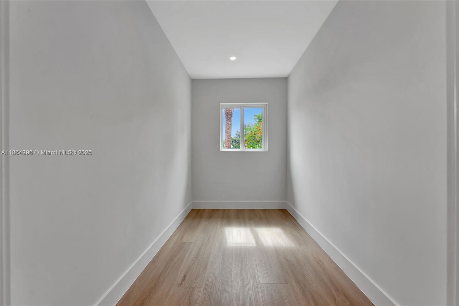 CORAL SPRINGS UNIVERSITY - Residential Lease