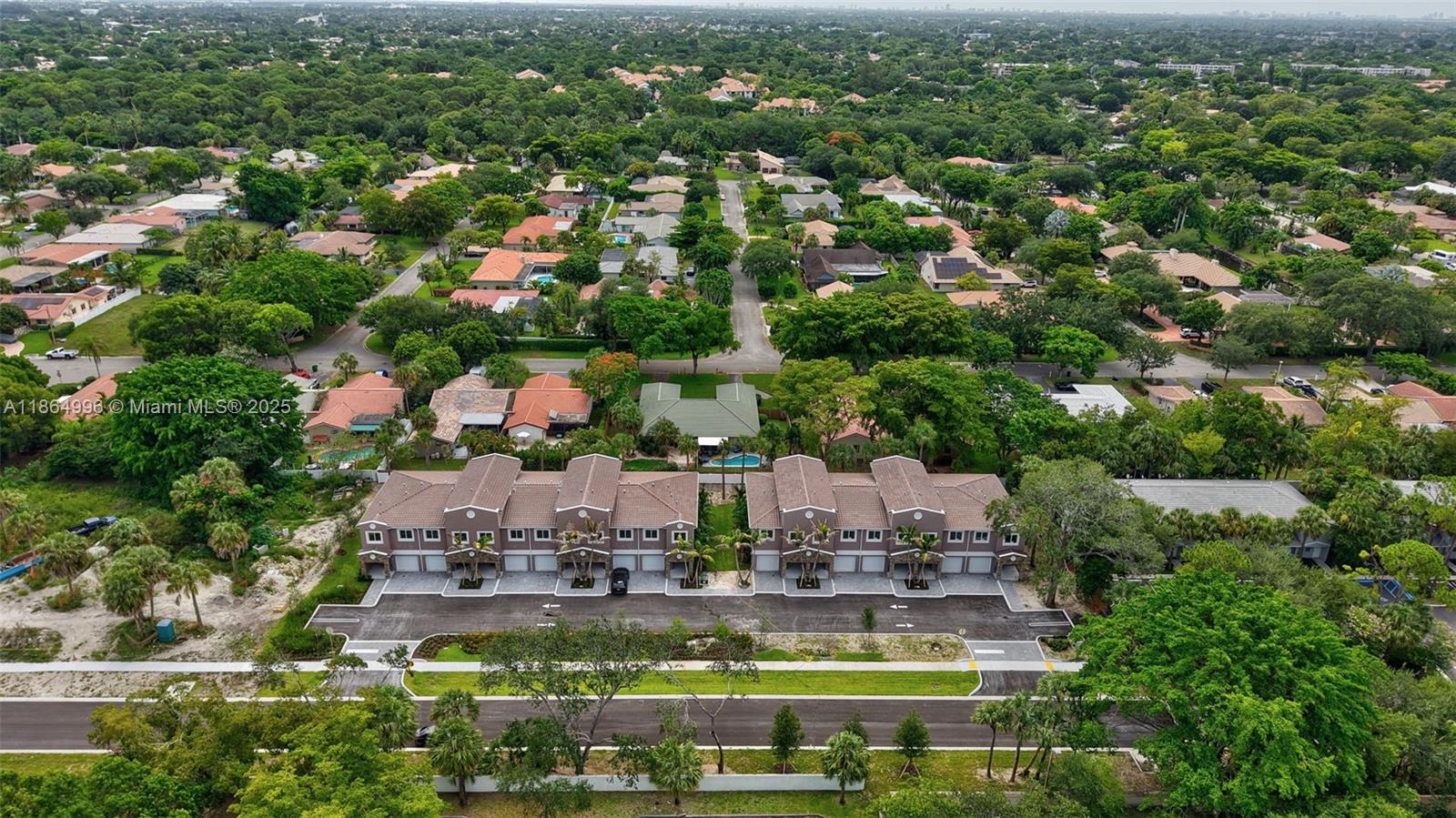 CORAL SPRINGS UNIVERSITY - Residential Lease