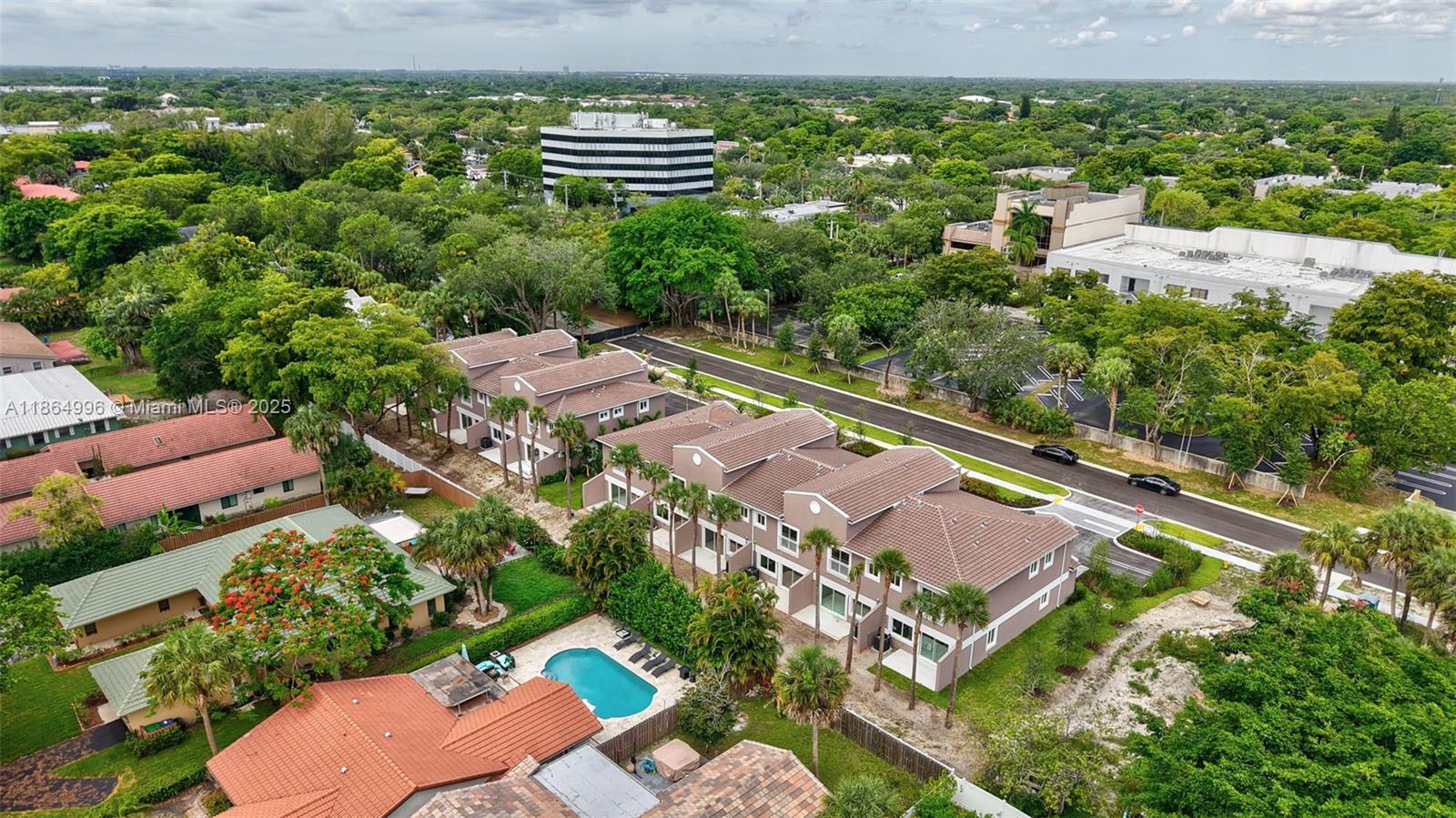 CORAL SPRINGS UNIVERSITY - Residential Lease