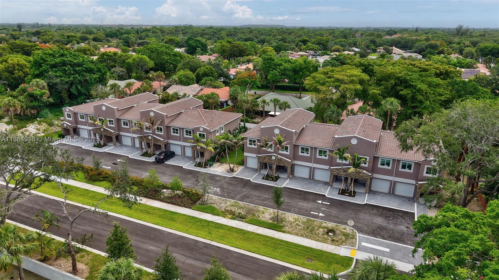 CORAL SPRINGS UNIVERSITY - Residential Lease