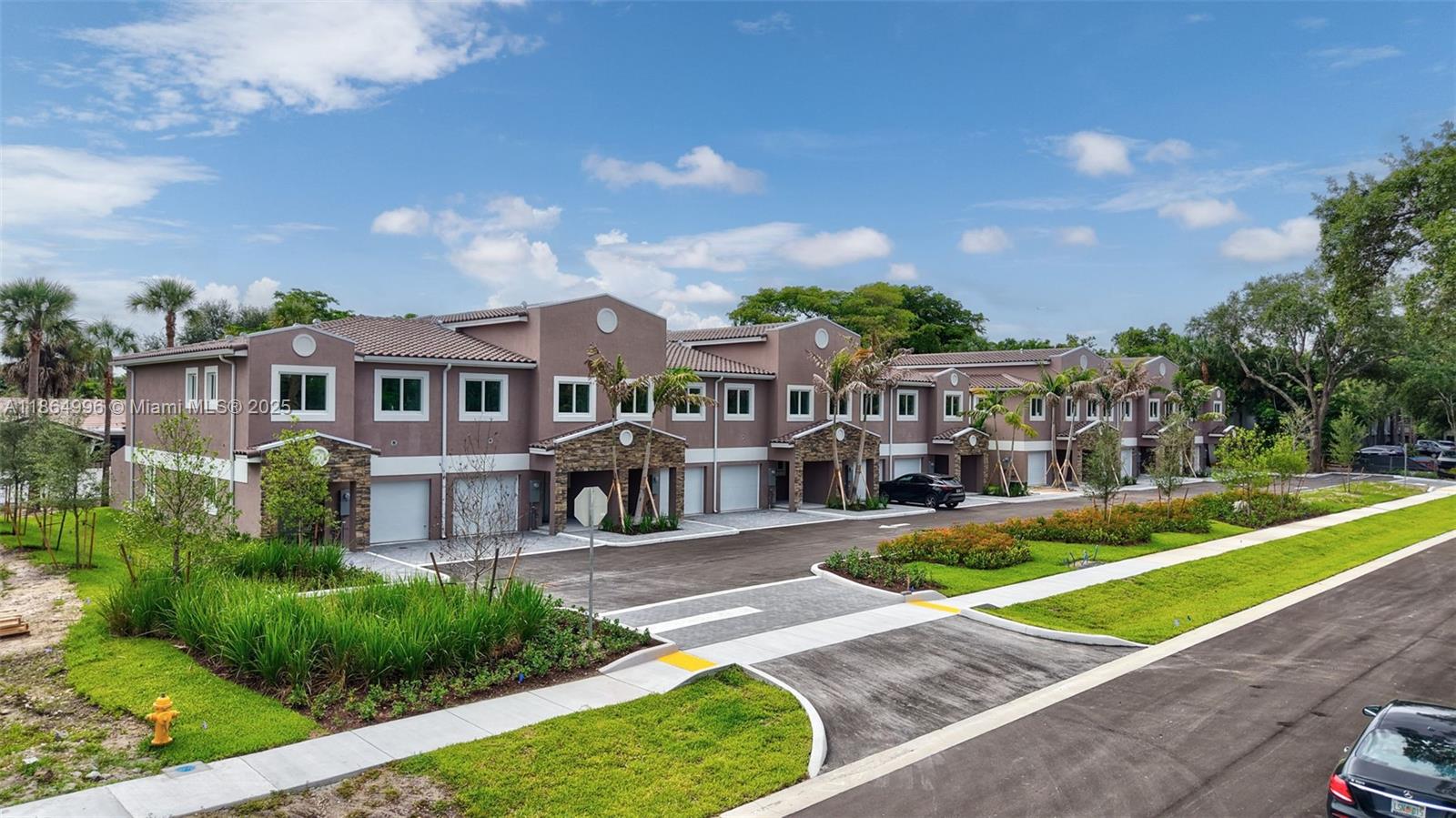 CORAL SPRINGS UNIVERSITY - Residential Lease