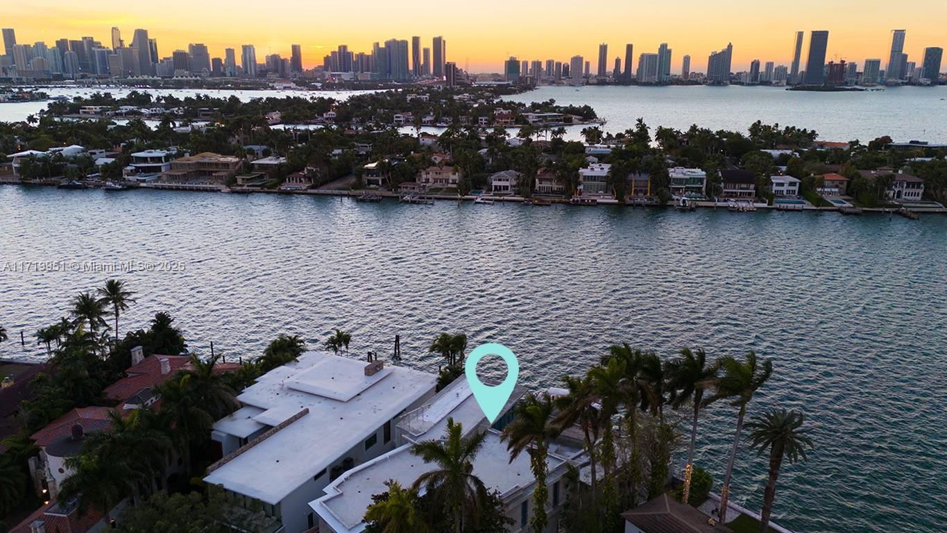 424 W Rivo Alto Dr