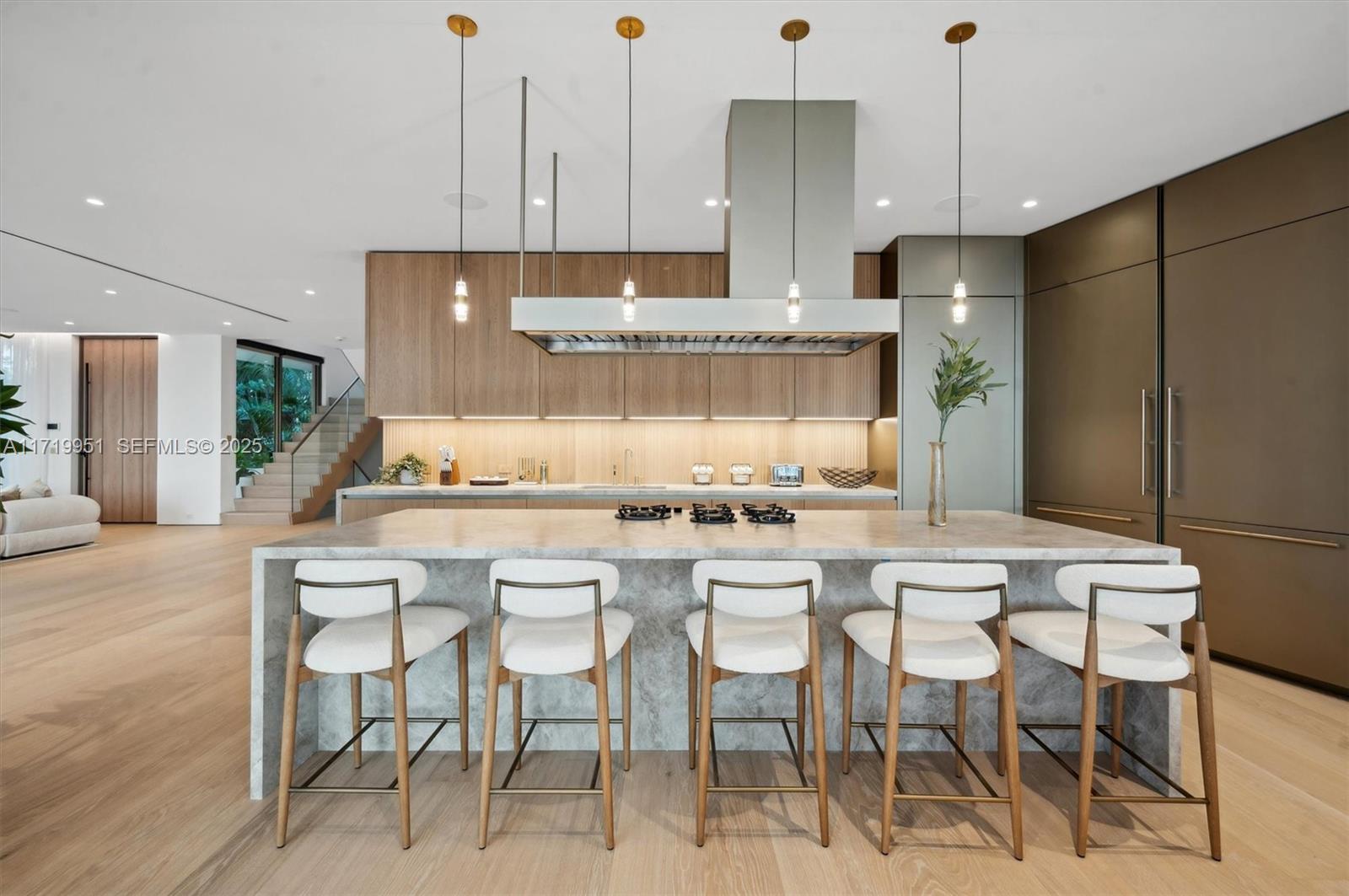 RIVO ALTO AMD - Residential