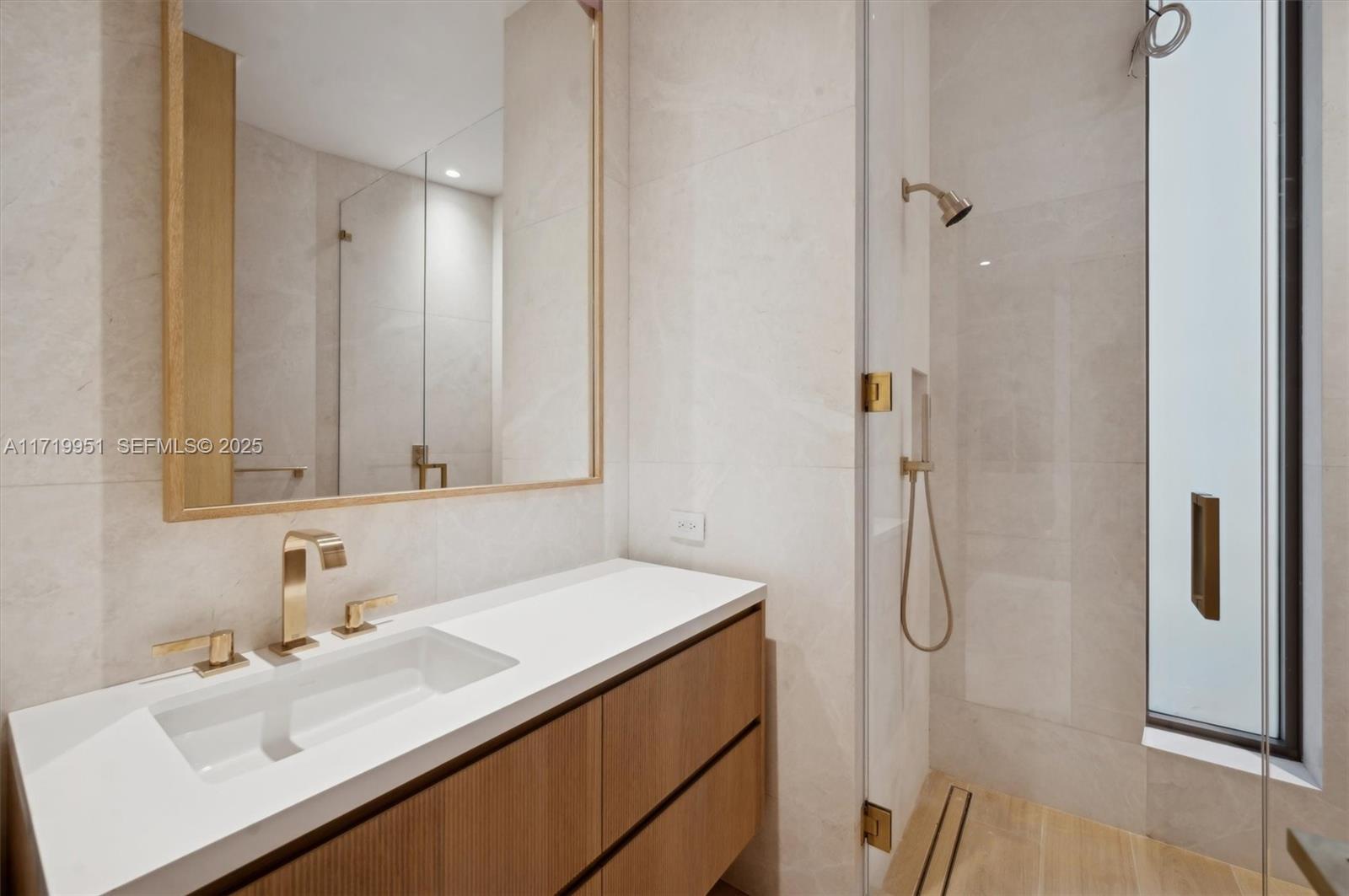 RIVO ALTO AMD - Residential