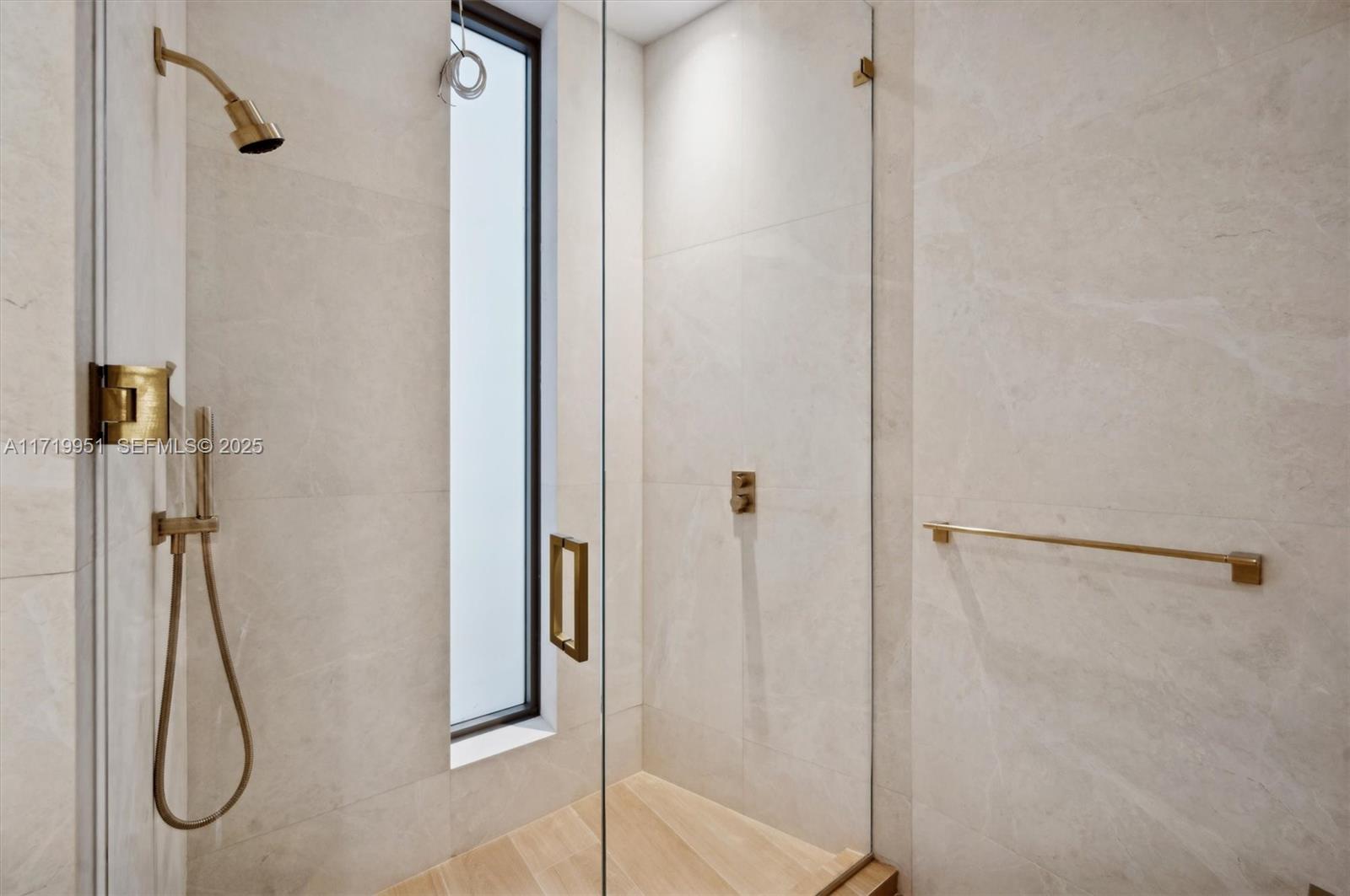 RIVO ALTO AMD - Residential