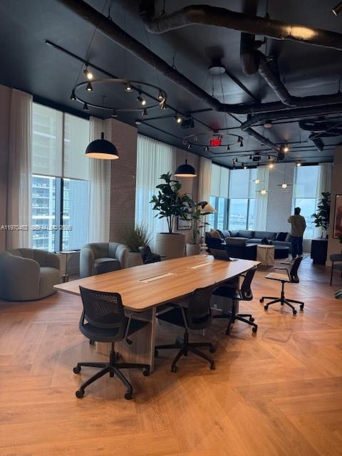 MIAMI NORTH - Residential