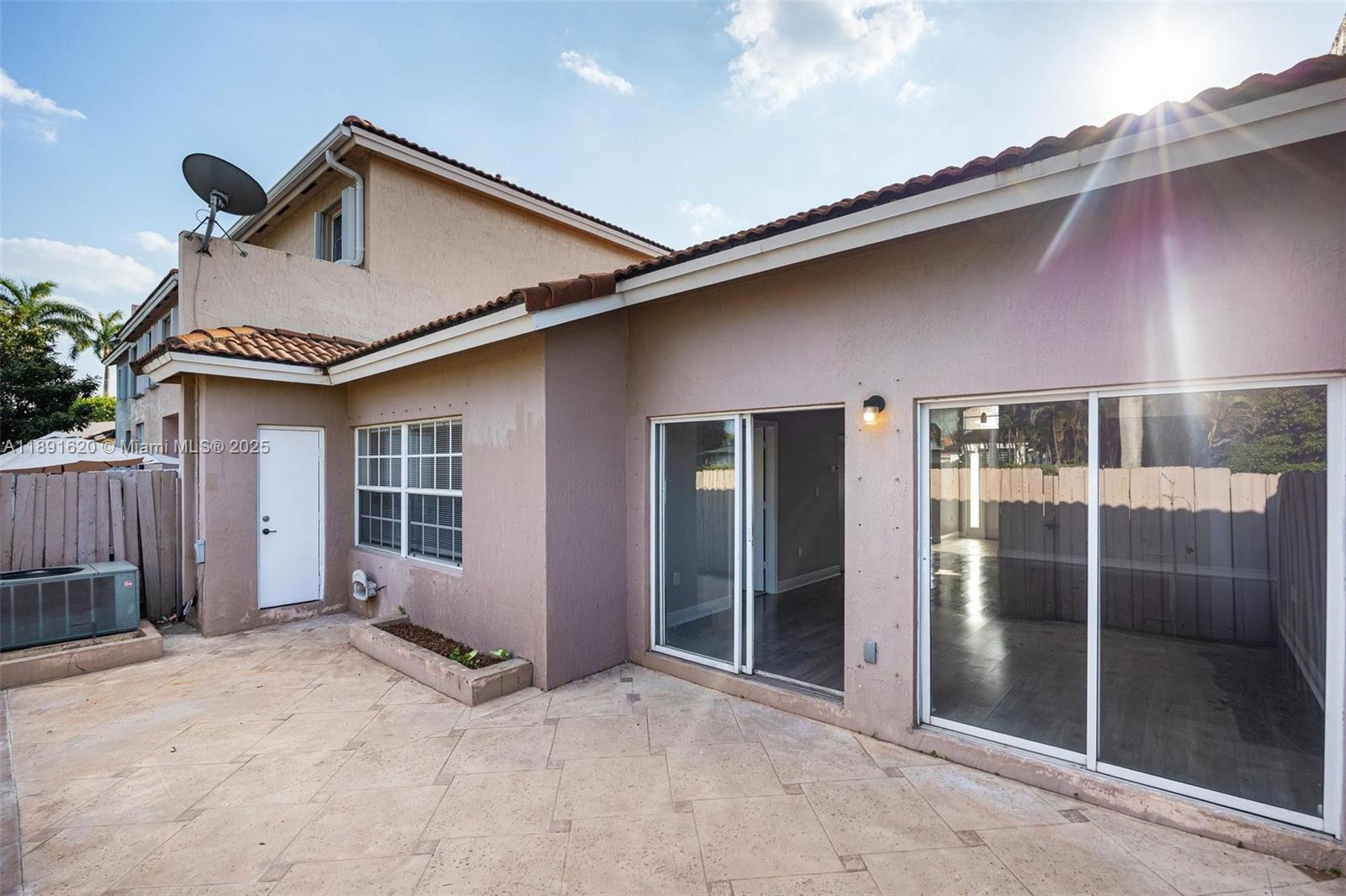 FOREST LAKES COUNTRY GARD - Residential