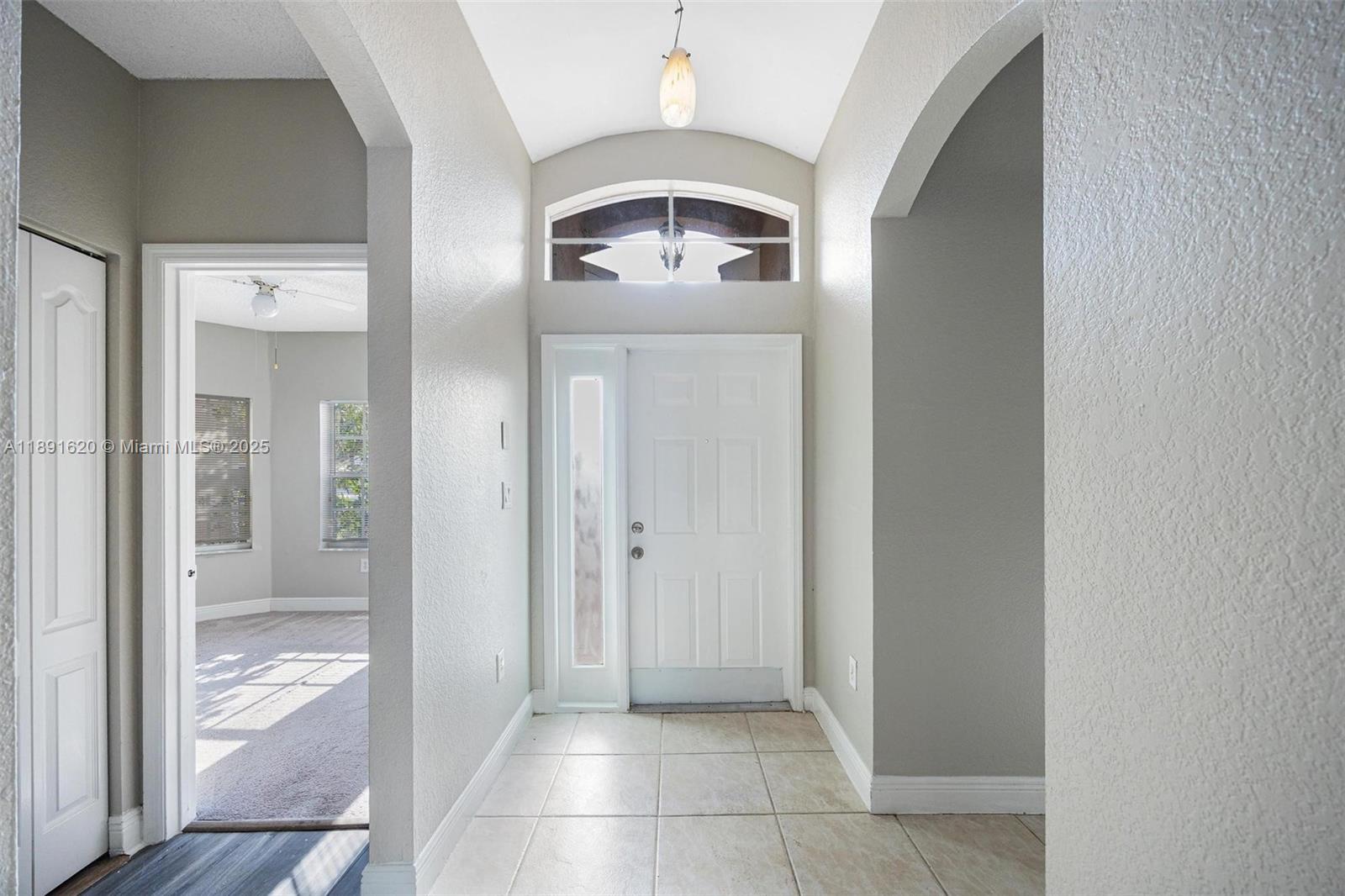 FOREST LAKES COUNTRY GARD - Residential