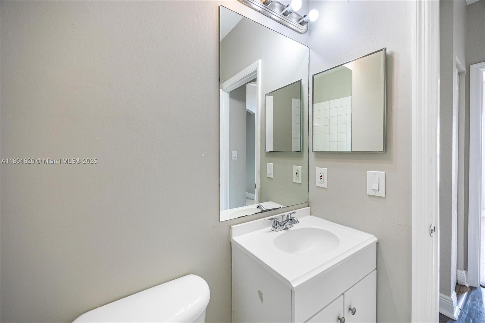 FOREST LAKES COUNTRY GARD - Residential