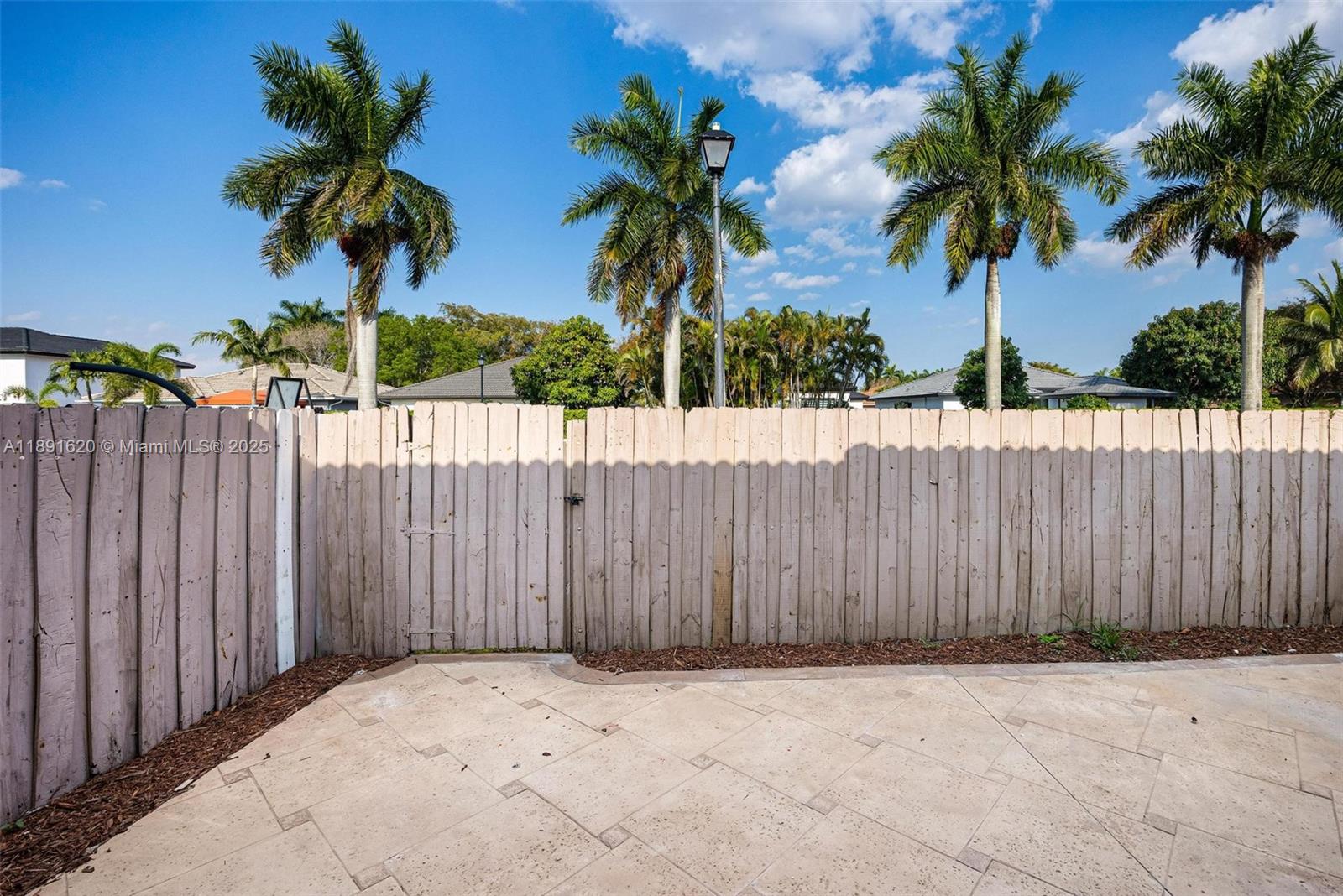 FOREST LAKES COUNTRY GARD - Residential