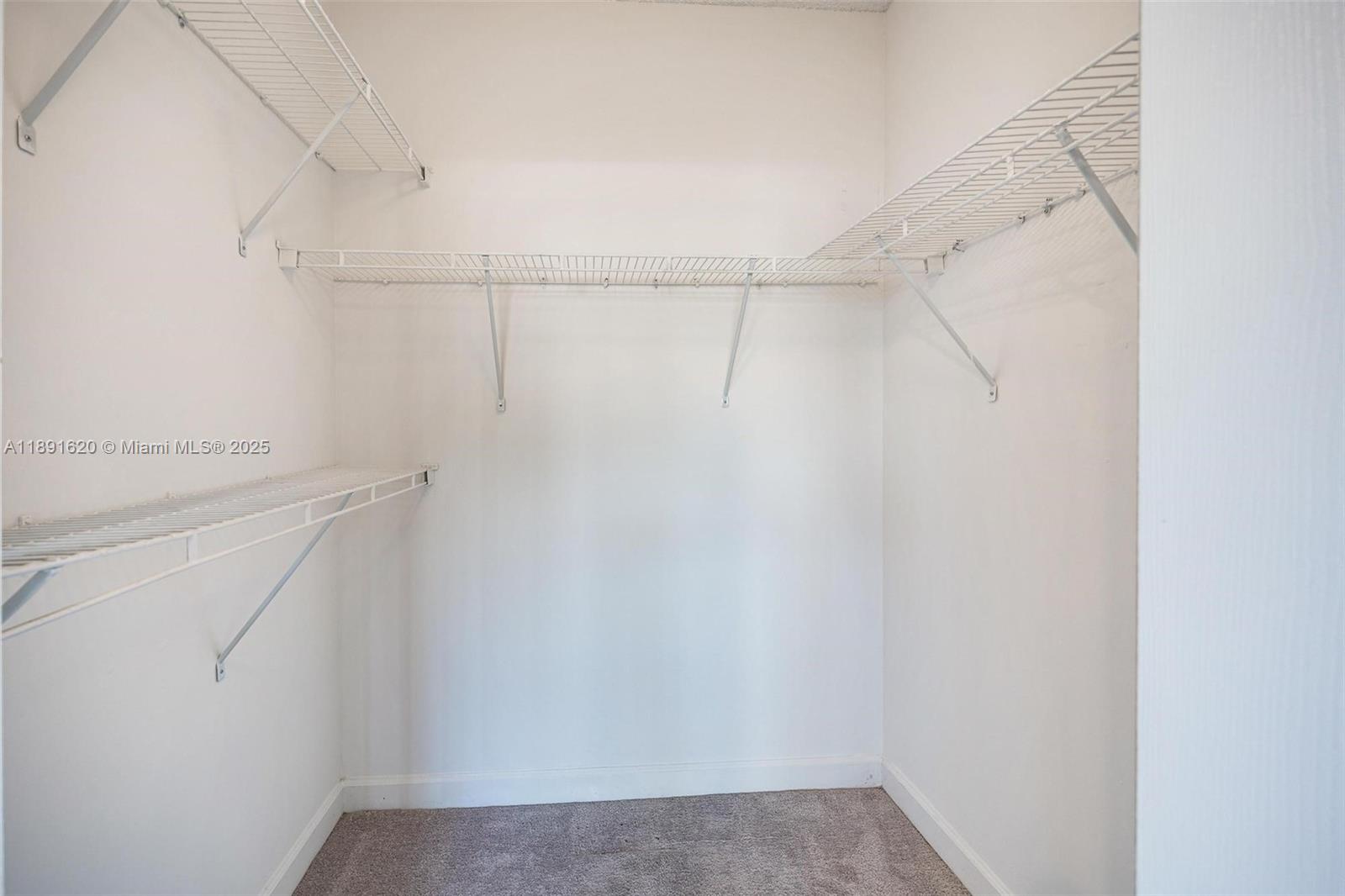 FOREST LAKES COUNTRY GARD - Residential