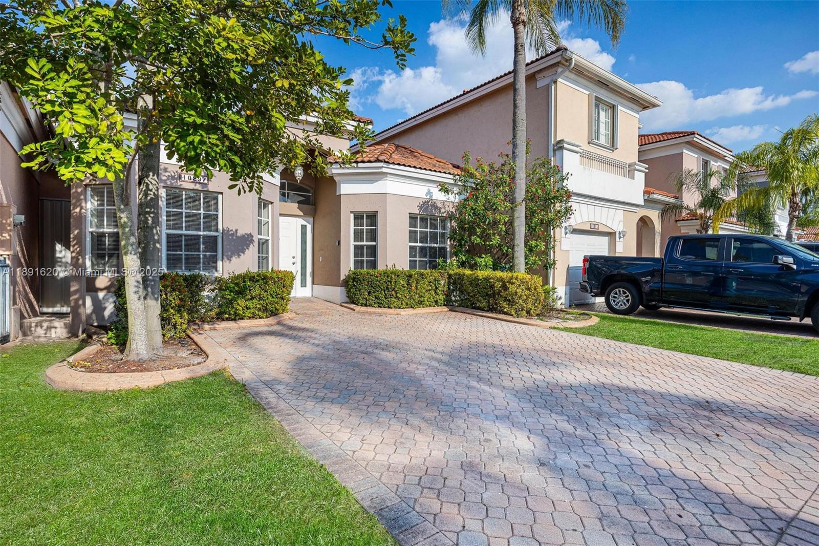 FOREST LAKES COUNTRY GARD - Residential