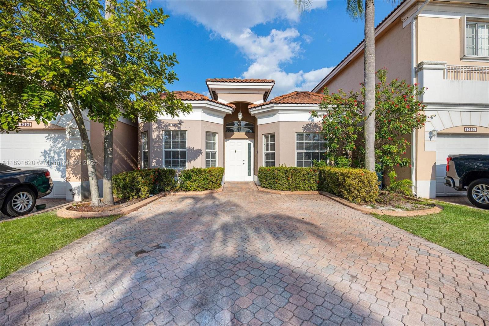 FOREST LAKES COUNTRY GARD - Residential