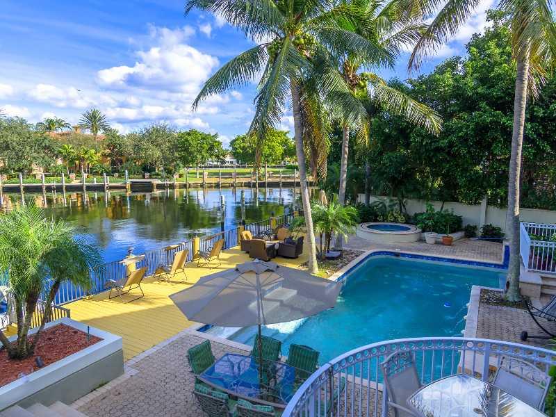 BAY COLONY SECTION OF THE - Residential