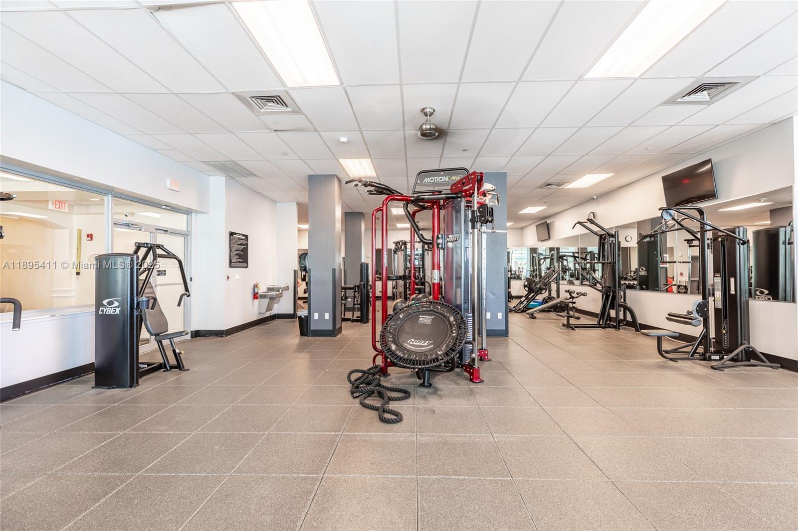 WAVE CONDO - Residential