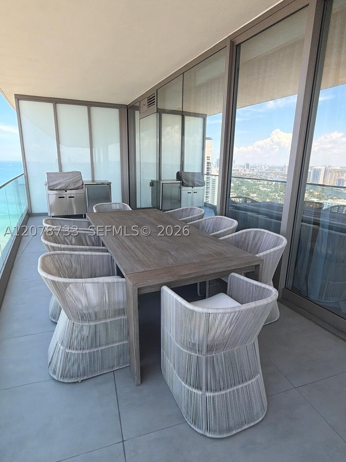 18975 Collins Ave 2905