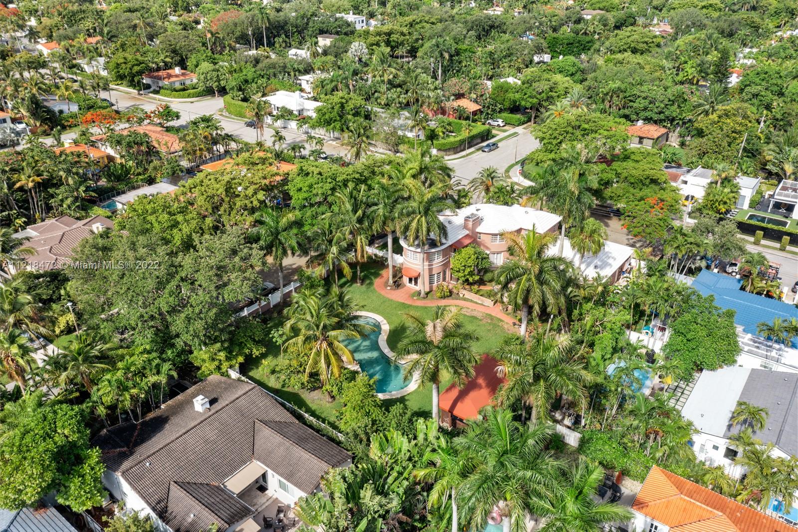 BELLE MEADE - Residential