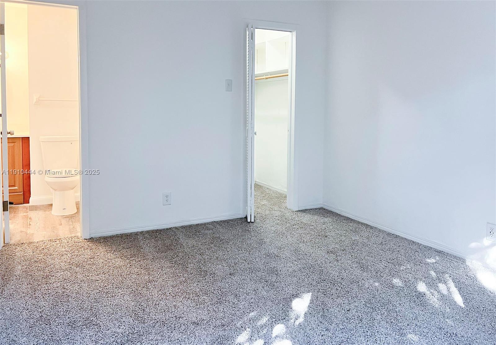 IMPERIAL POINT 3RD SEC - Residential Lease