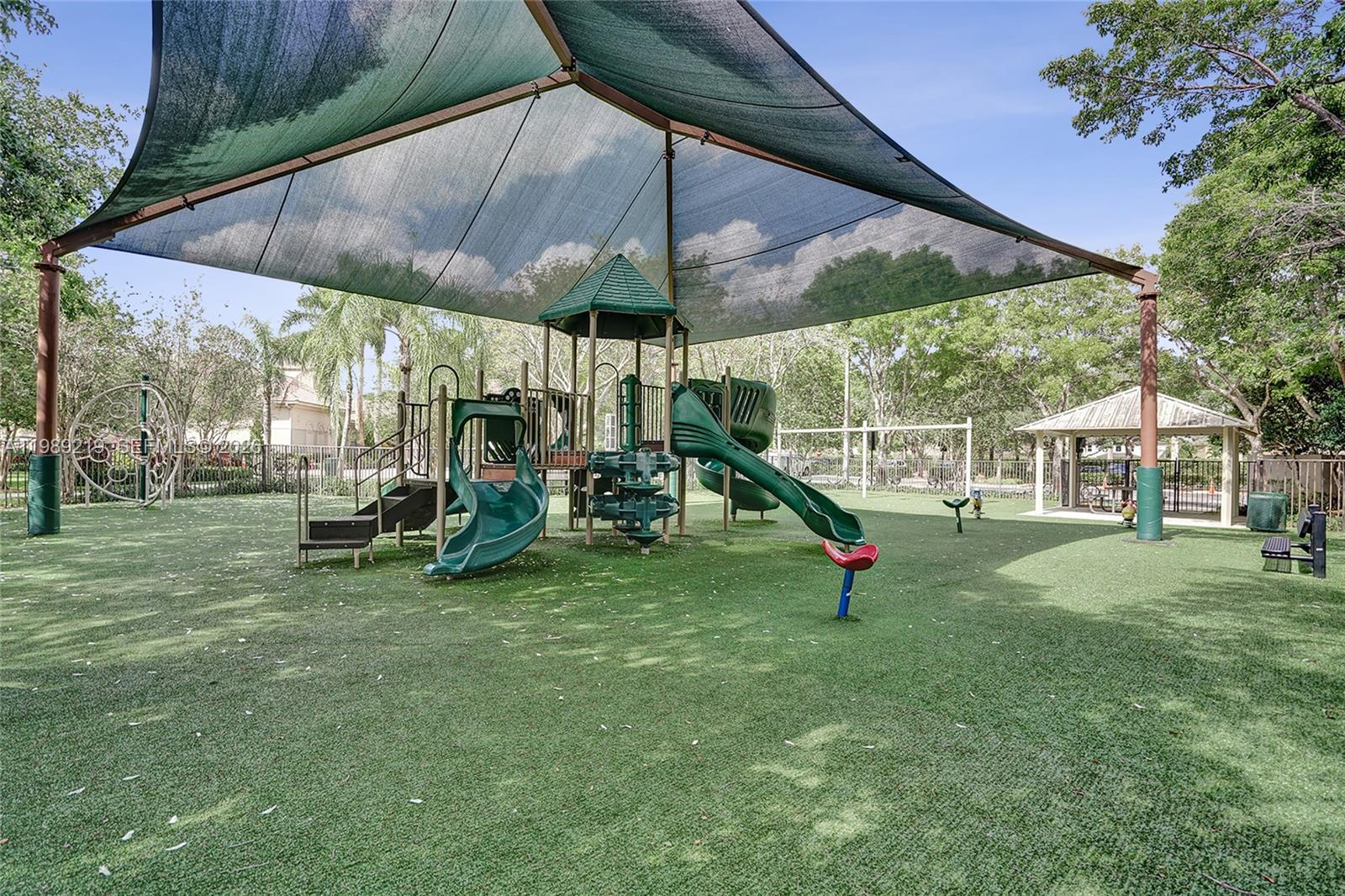 ISLES AT WESTON - Residential