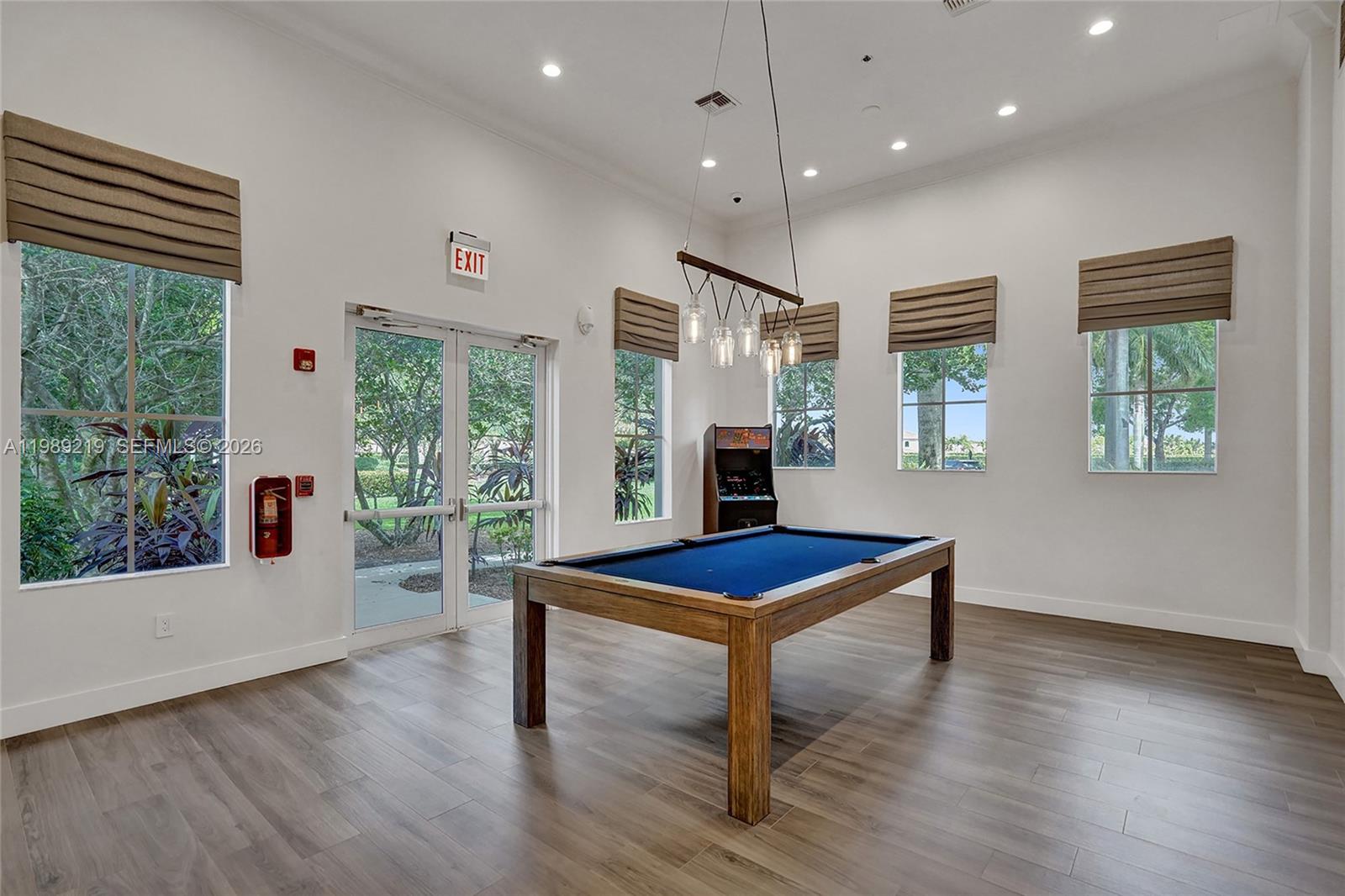 ISLES AT WESTON - Residential