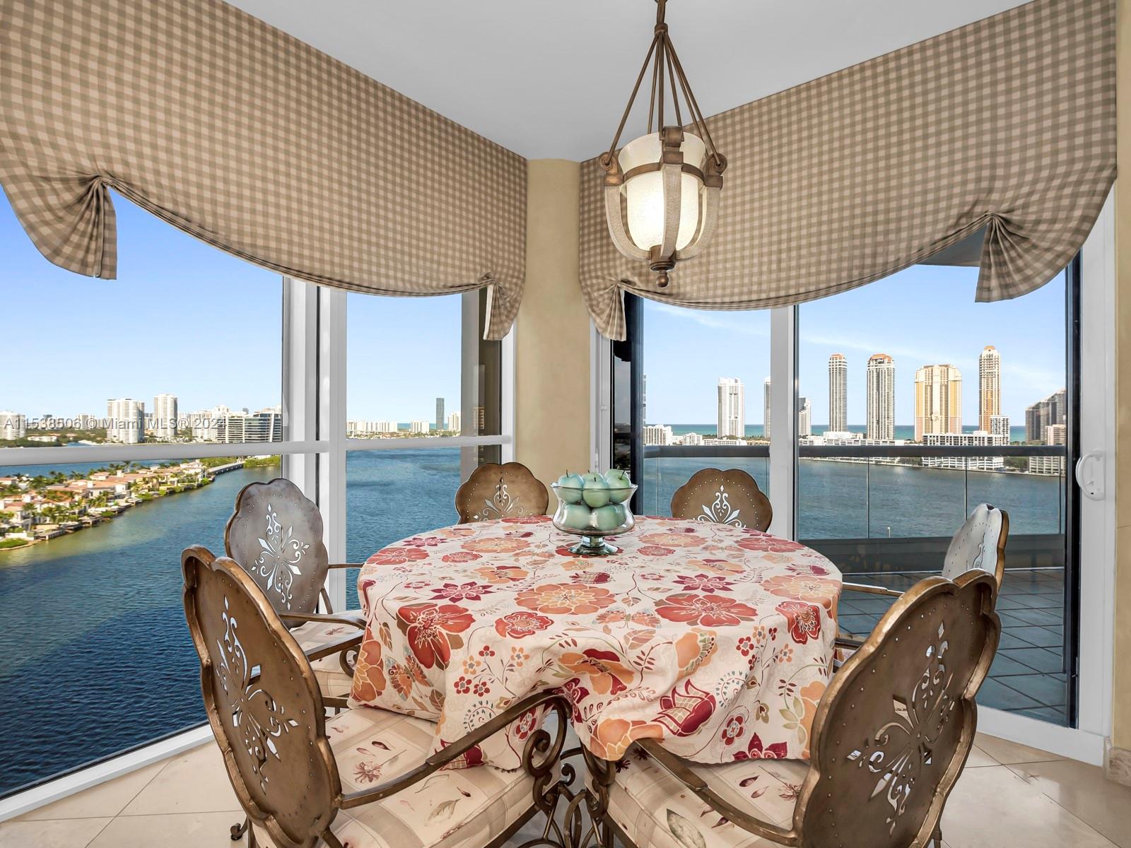 2600 ISL BLVD WILLIAMS IS - Residential