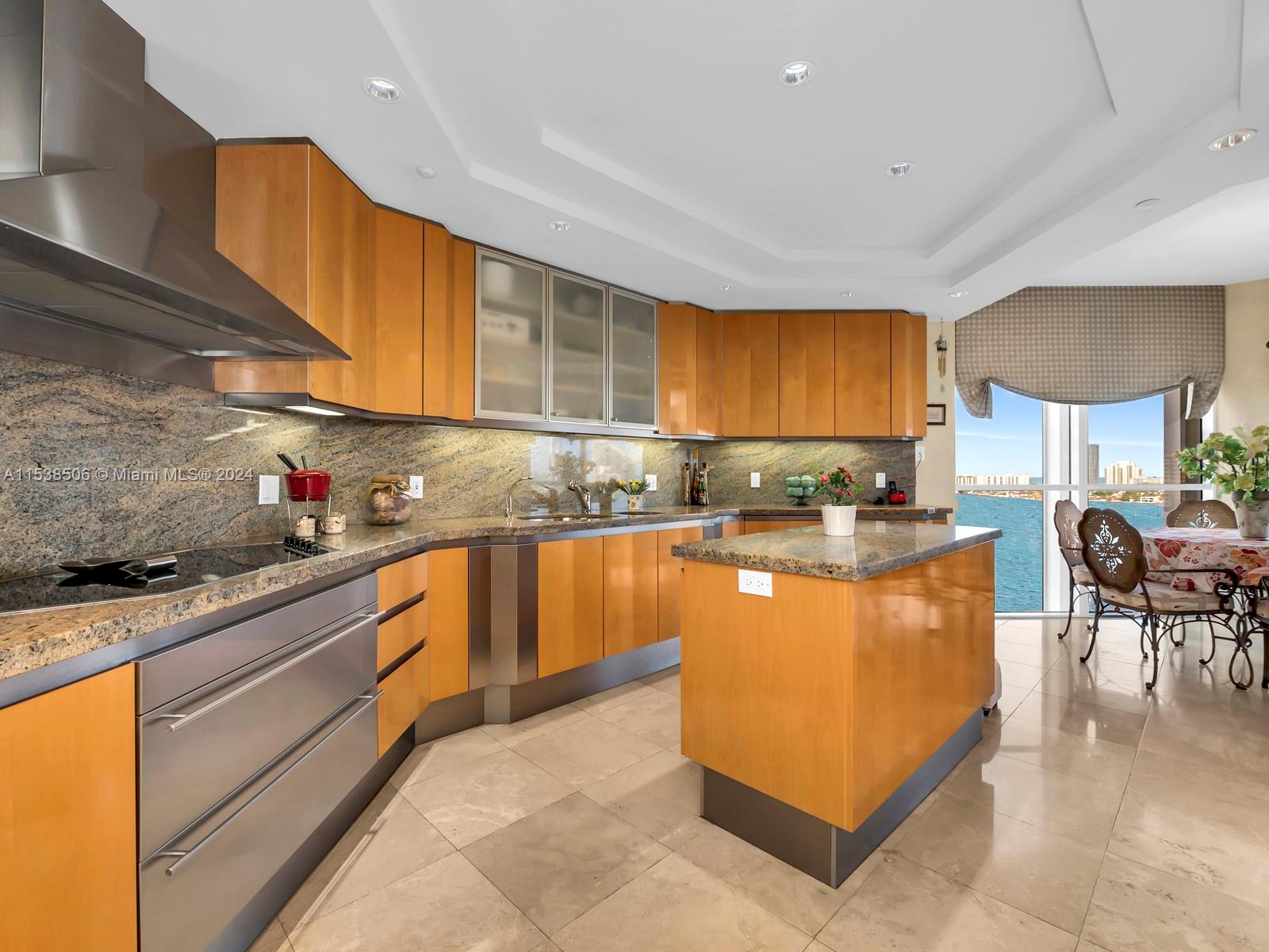 2600 ISL BLVD WILLIAMS IS - Residential