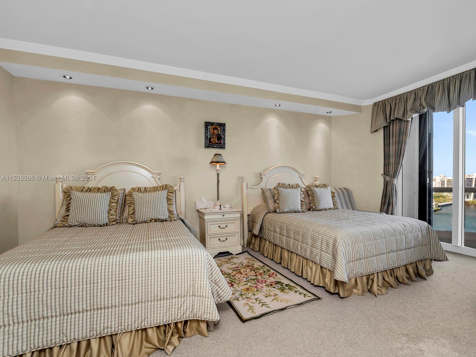 2600 ISL BLVD WILLIAMS IS - Residential