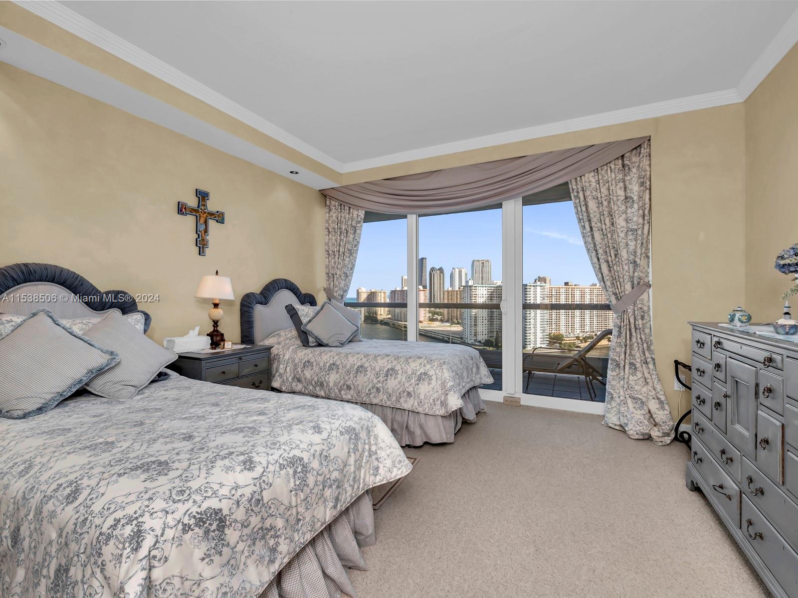 2600 ISL BLVD WILLIAMS IS - Residential