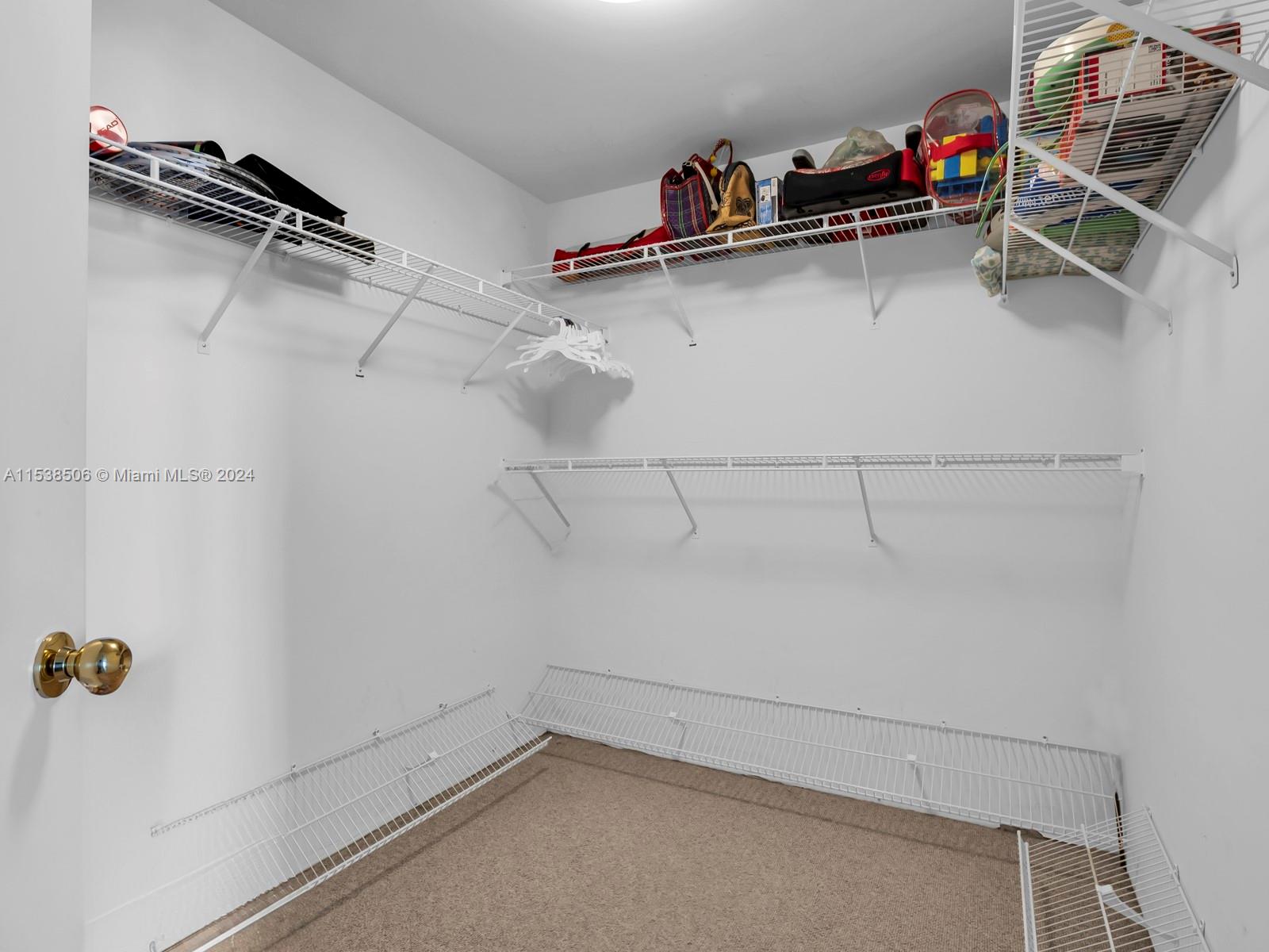 2600 ISL BLVD WILLIAMS IS - Residential